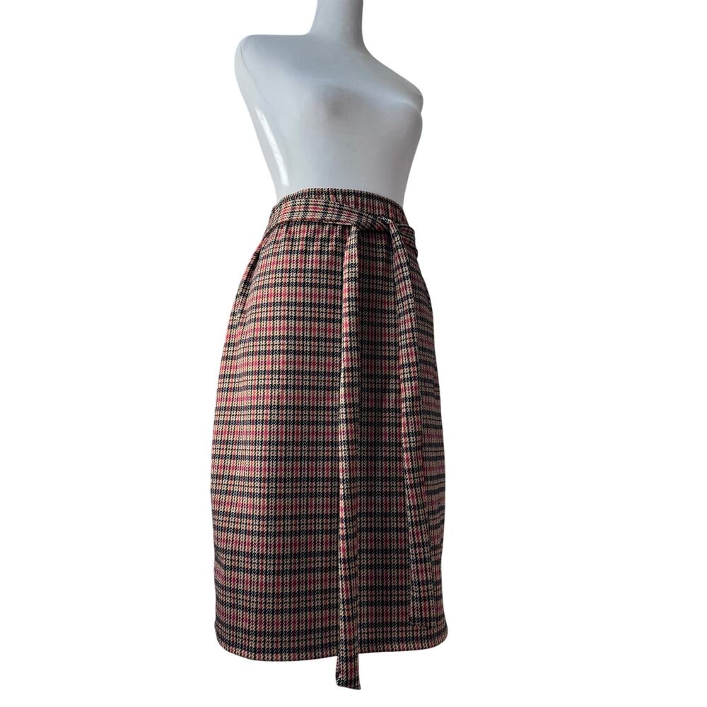 Vintage Y2K NY Invasion Tan, Red & Black Belted Elastic Waist Knee Length Skirt